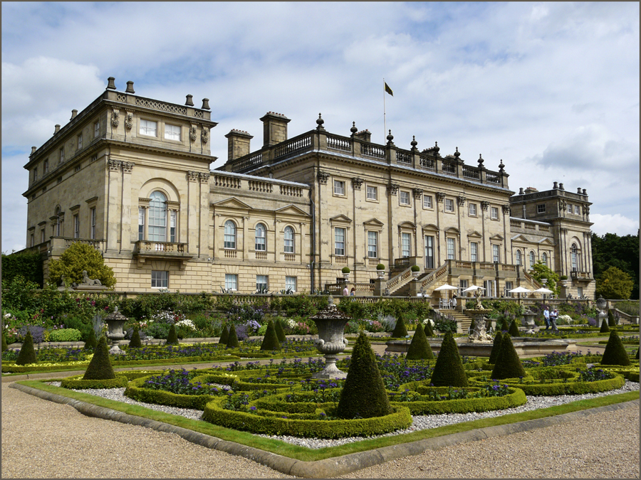 Harewood House frontage